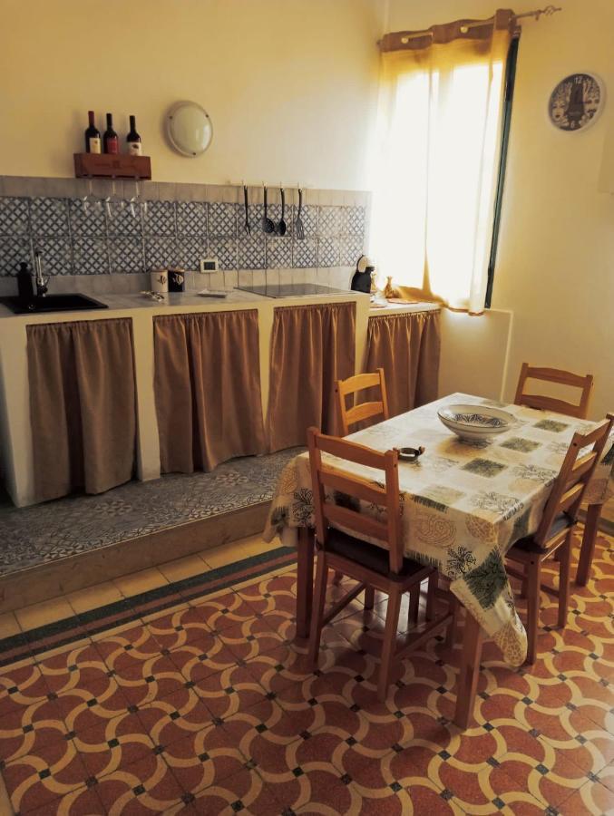 Ferienwohnung A Due Passi Dal Porto Trapani Exterior foto