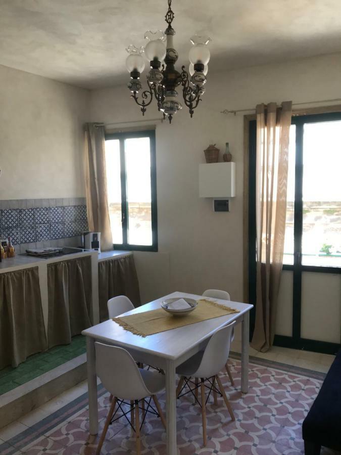 Ferienwohnung A Due Passi Dal Porto Trapani Exterior foto