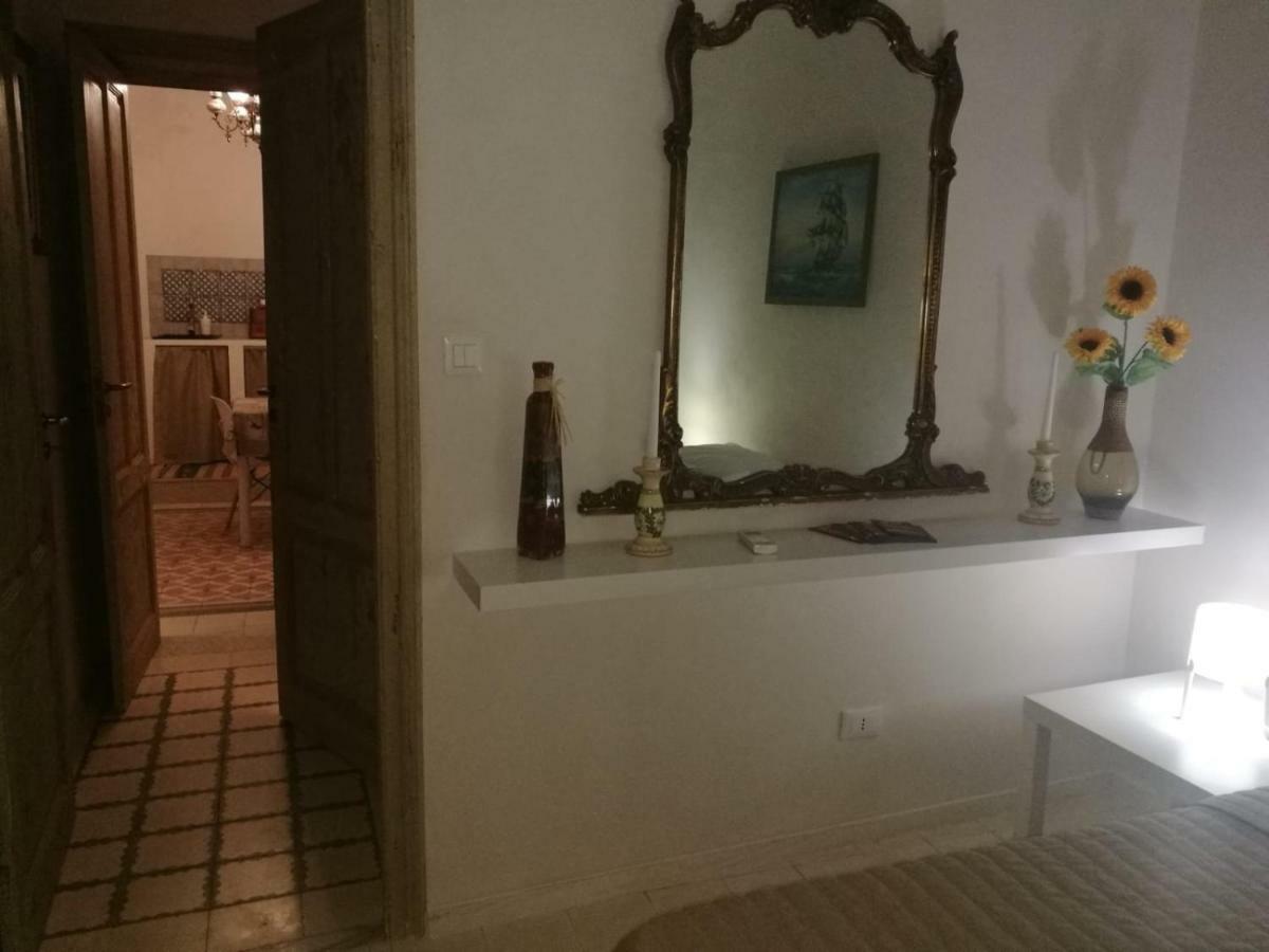 Ferienwohnung A Due Passi Dal Porto Trapani Exterior foto